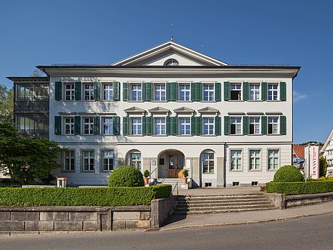 Im Gemeindekrankenhaus von Heiden verbringt Henry Dunant die letzen achtzehn Jahre seines Lebens